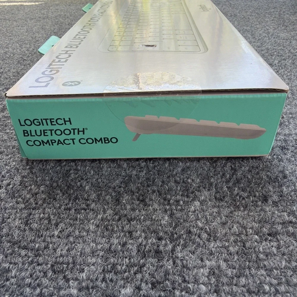 NEW IN BOX Logitech Bluetooth Compact Combo White Cordless Mouse Keyboard
